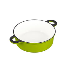 Lade das Bild in den Galerie-Viewer, Ein kleiner Topf aus Gusseisen. Der Topf ist von Gourmetina. Die Innenseite ist weiß emailliert. Die Außenseite ist farbig emailliert.