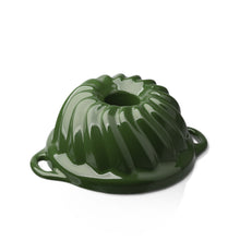 Lade das Bild in den Galerie-Viewer, Die klassische Wiener Gugelhupfform aus Gusseisen. Die Backform ist von Gourmetina. Die Innenseite ist weiß emailliert. Die Außenseite ist farbig emailliert.